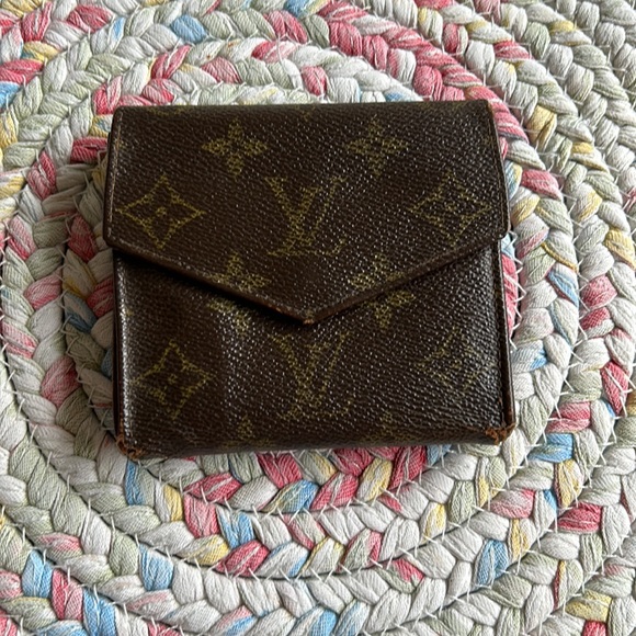 Louis Vuitton 1984 Monogram Wallet - Picture 5 of 10
